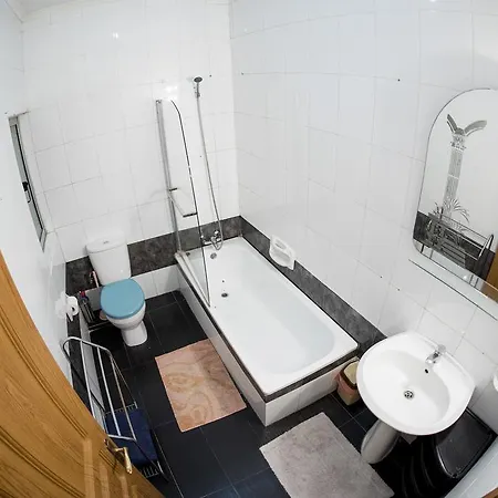 Apartment At Rose Court